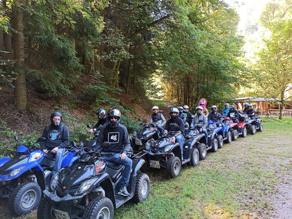 Männer Gruppe Quad Tour